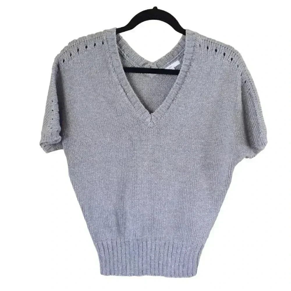 Gap Women's Gray Silver Acrylic Nylon V-Neck Sleeveless Knit Sweater